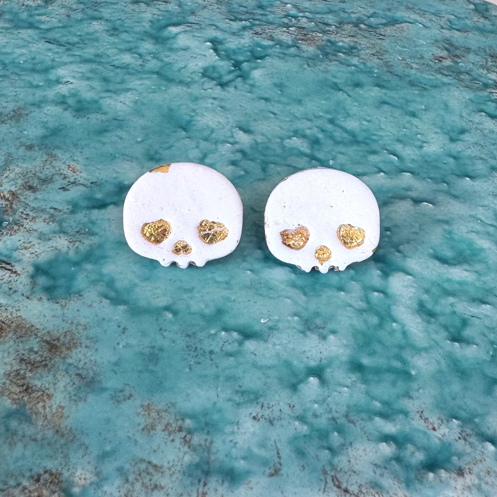 Skull Love Earrings